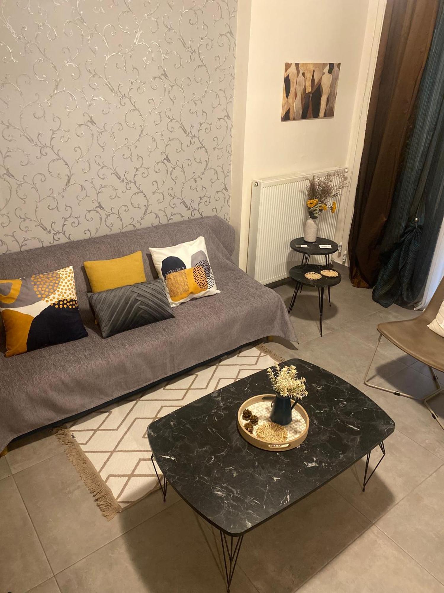 Στυλ & Άνεση Στο Κέντρο La Maison 12 Ανακαινισμένο Διαμέρισμα Lárissa Exterior foto